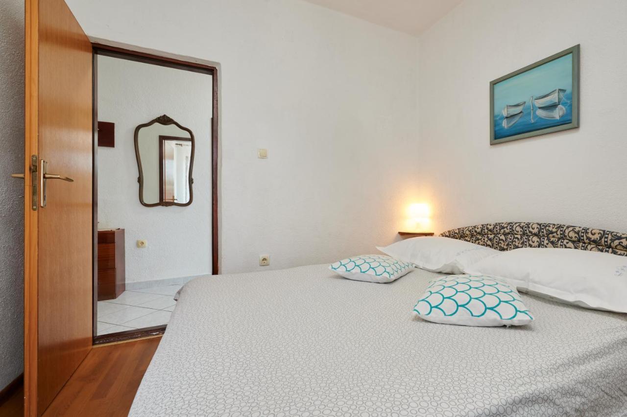 Guesthouse Aria Trogir Exteriör bild