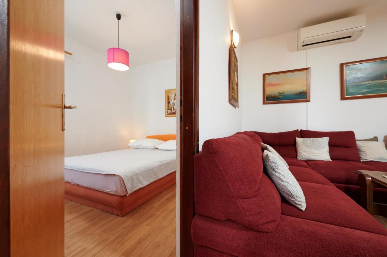 Guesthouse Aria Trogir Exteriör bild