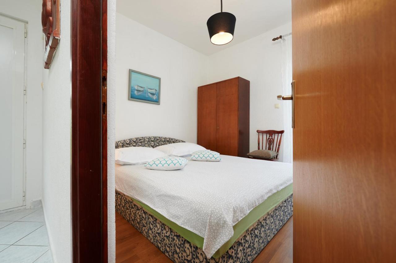Guesthouse Aria Trogir Exteriör bild