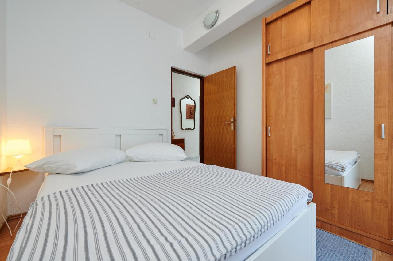 Guesthouse Aria Trogir Exteriör bild
